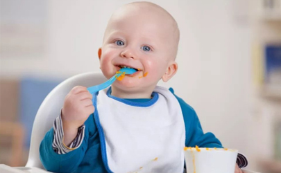 剛滿12個月的小孩能吃干飯嗎 小孩多大可以吃干飯