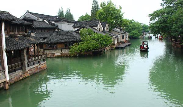 烏鎮有哪些旅游景點(宏源泰染坊宋元年間染坊制作藍印花布)